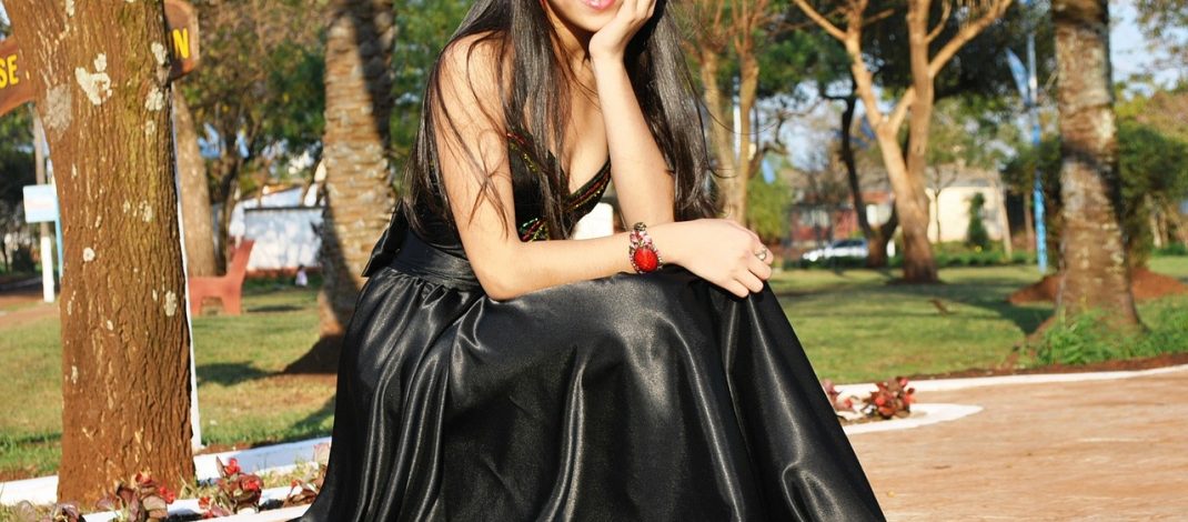 Fashion Designer, Claudia